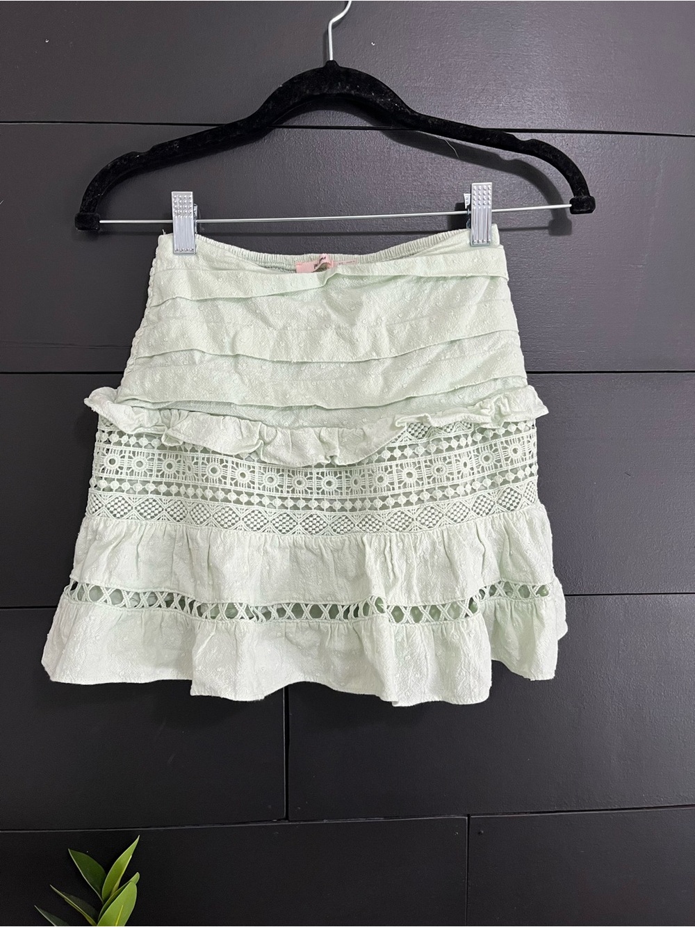 Mi Ami Sage Green Ruched Tiered Layered Linen Mini Skirt Women’s Sz XS EUC
